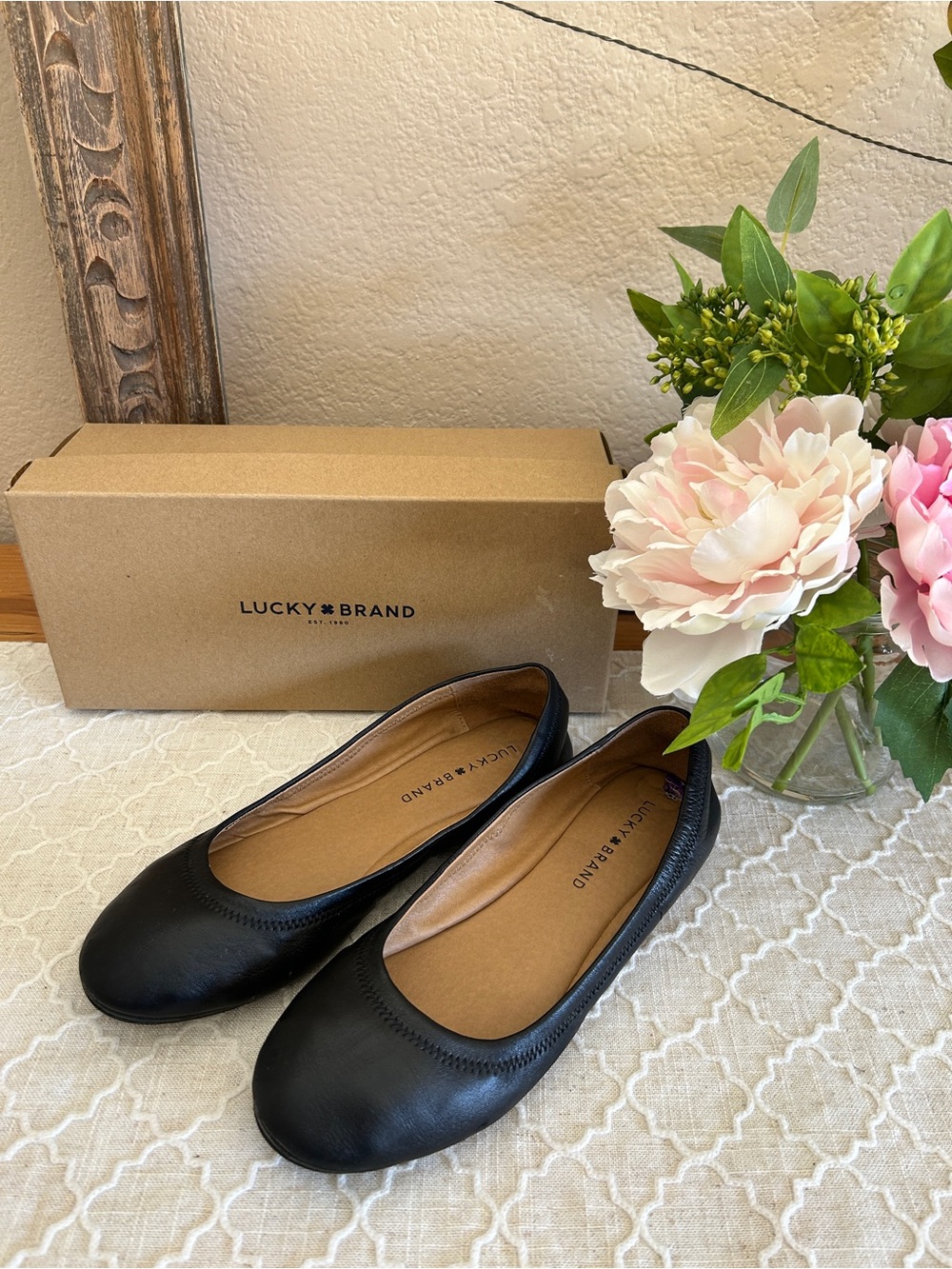 Lucky Brand Black Leather Ballet Flats, size 8.5 like new in a box